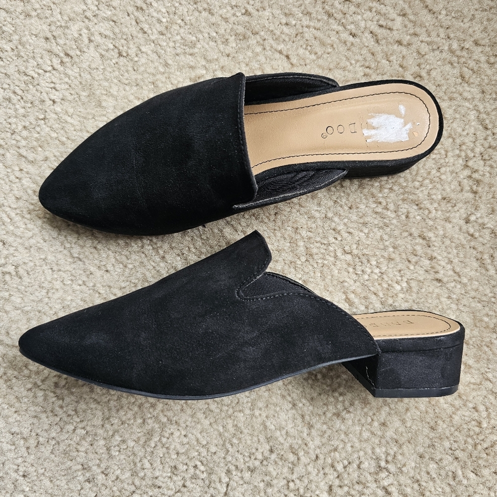 Bamboo black faux suede pointed toe heeled mules flats slip on size 8